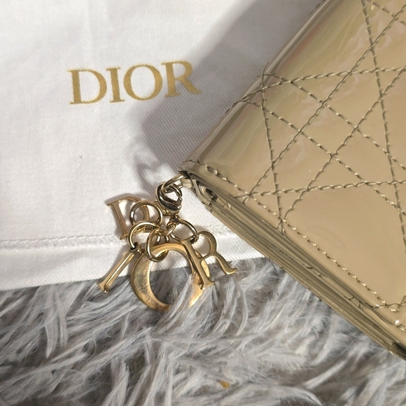 Christian Dior Lady Dior Tan Leather Cannage Tri-fold Wallet (DUSTY)(NWOT)(NEW) - Picture 3 of 10